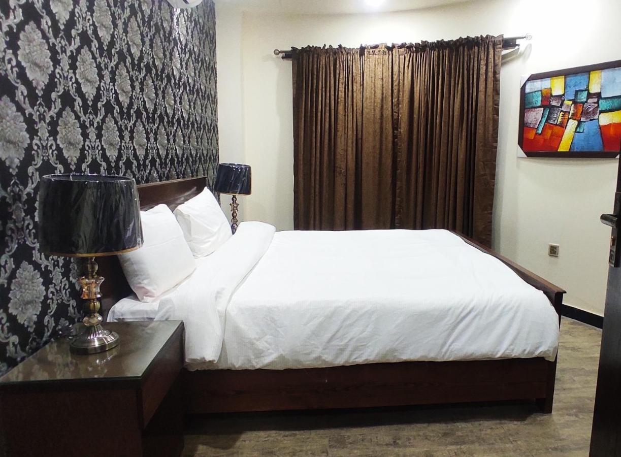 Hotel Daffodils ราวัลปินดี ภายนอก รูปภาพ