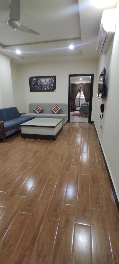 Hotel Daffodils ราวัลปินดี ภายนอก รูปภาพ