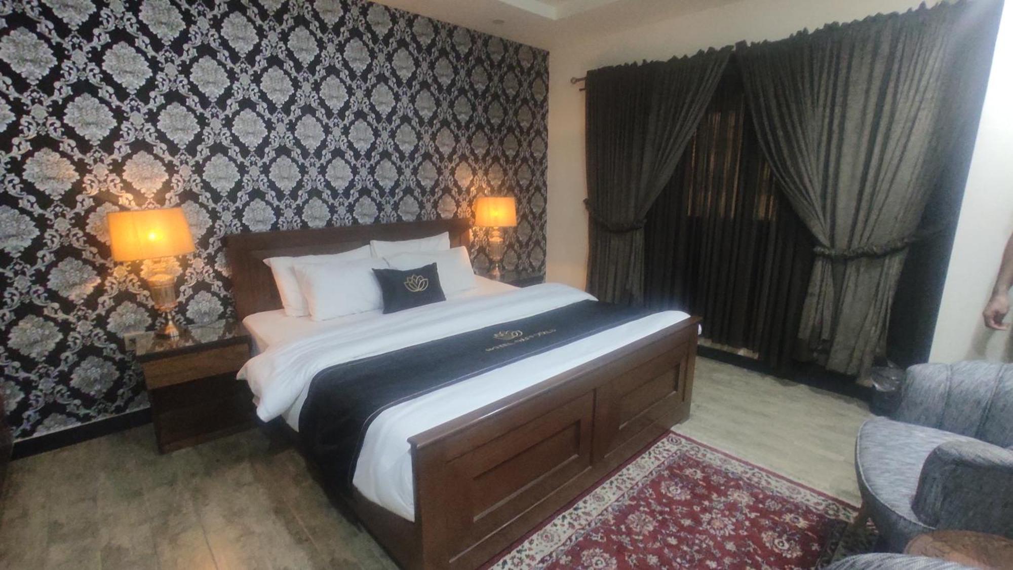 Hotel Daffodils ราวัลปินดี ภายนอก รูปภาพ