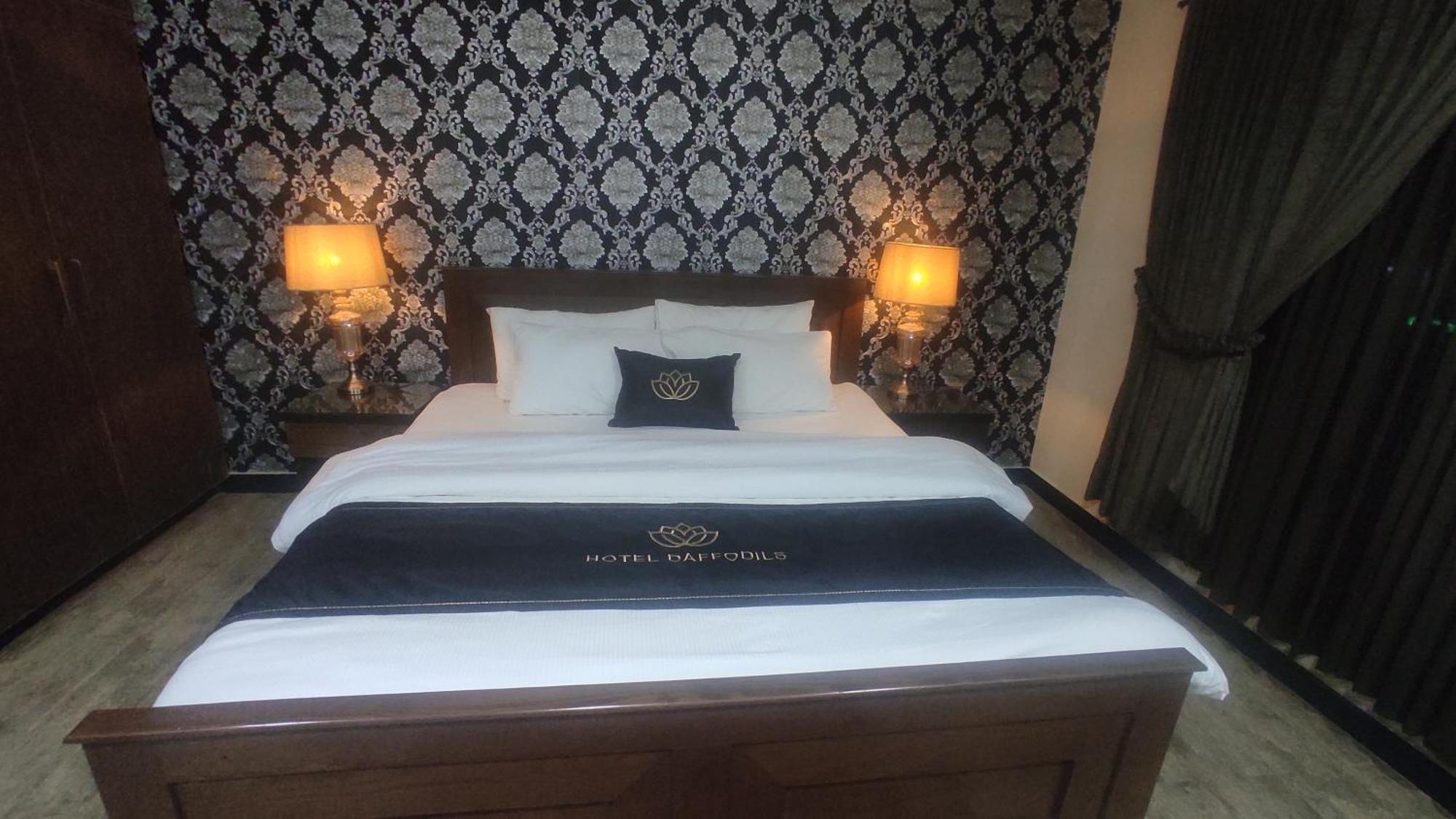 Hotel Daffodils ราวัลปินดี ภายนอก รูปภาพ