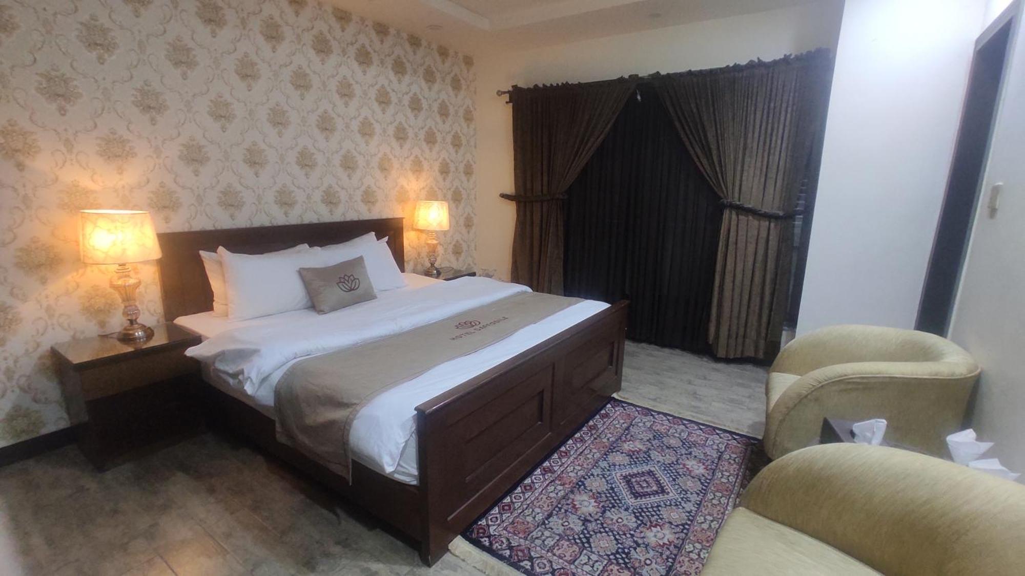 Hotel Daffodils ราวัลปินดี ภายนอก รูปภาพ