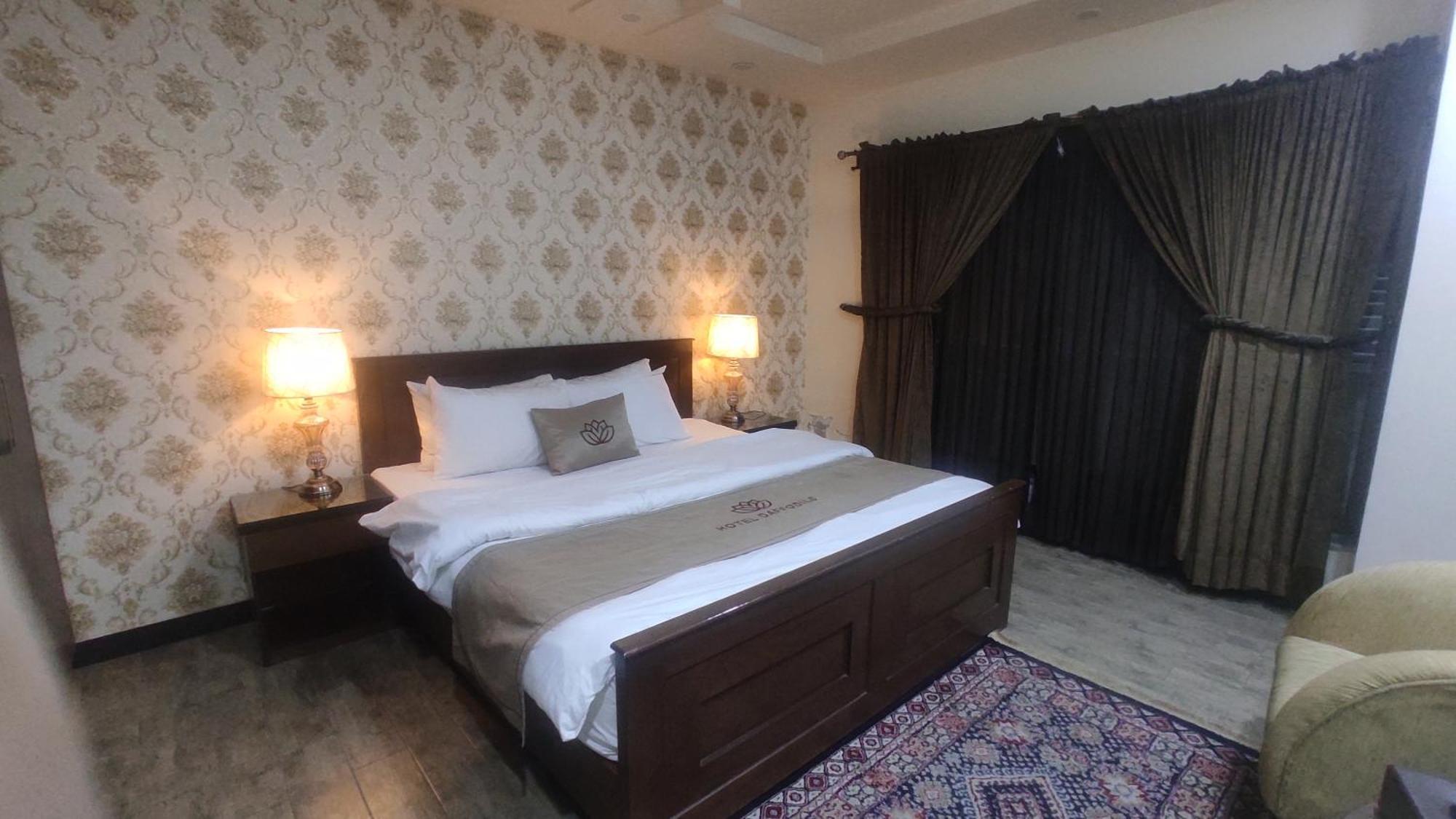 Hotel Daffodils ราวัลปินดี ภายนอก รูปภาพ
