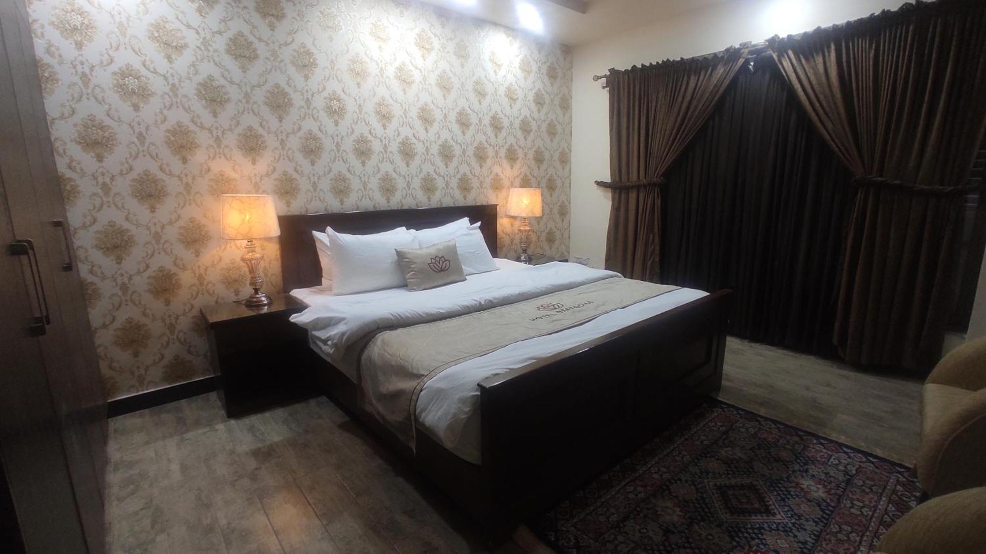 Hotel Daffodils ราวัลปินดี ภายนอก รูปภาพ