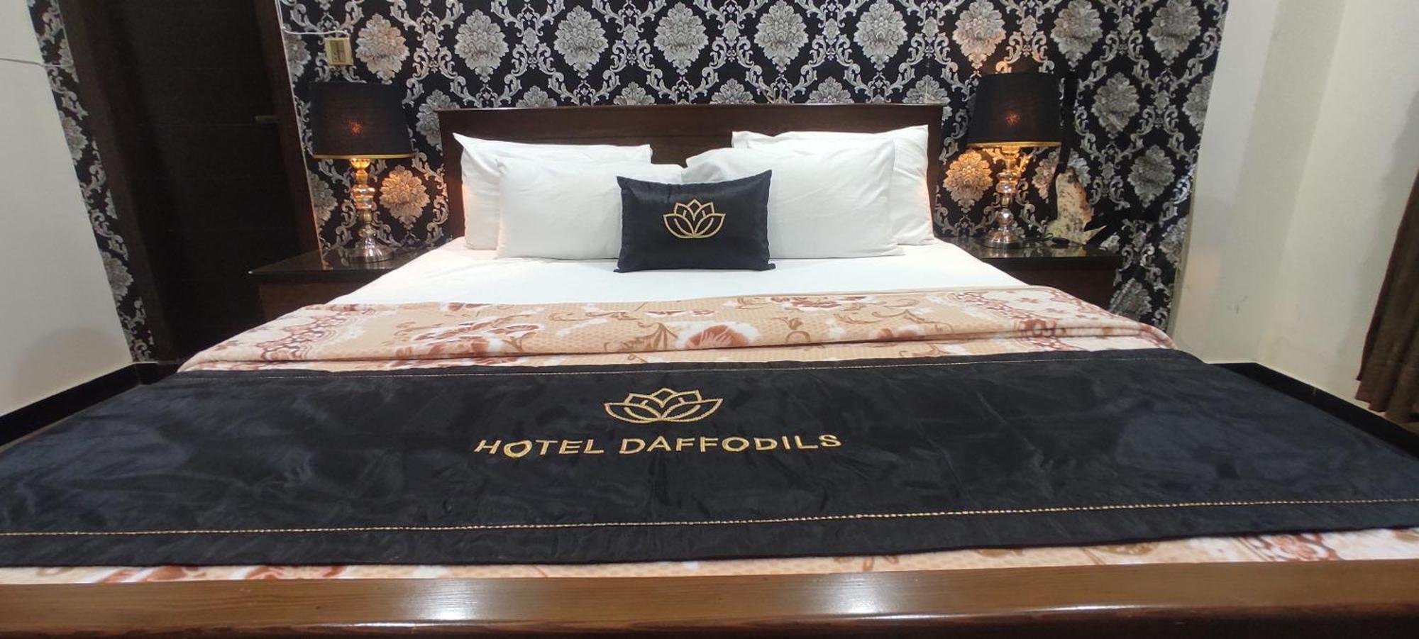 Hotel Daffodils ราวัลปินดี ภายนอก รูปภาพ