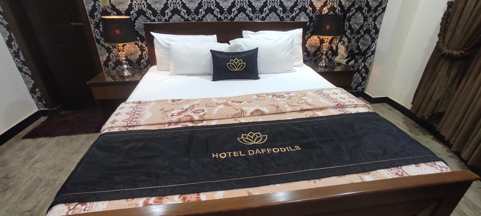 Hotel Daffodils ราวัลปินดี ภายนอก รูปภาพ