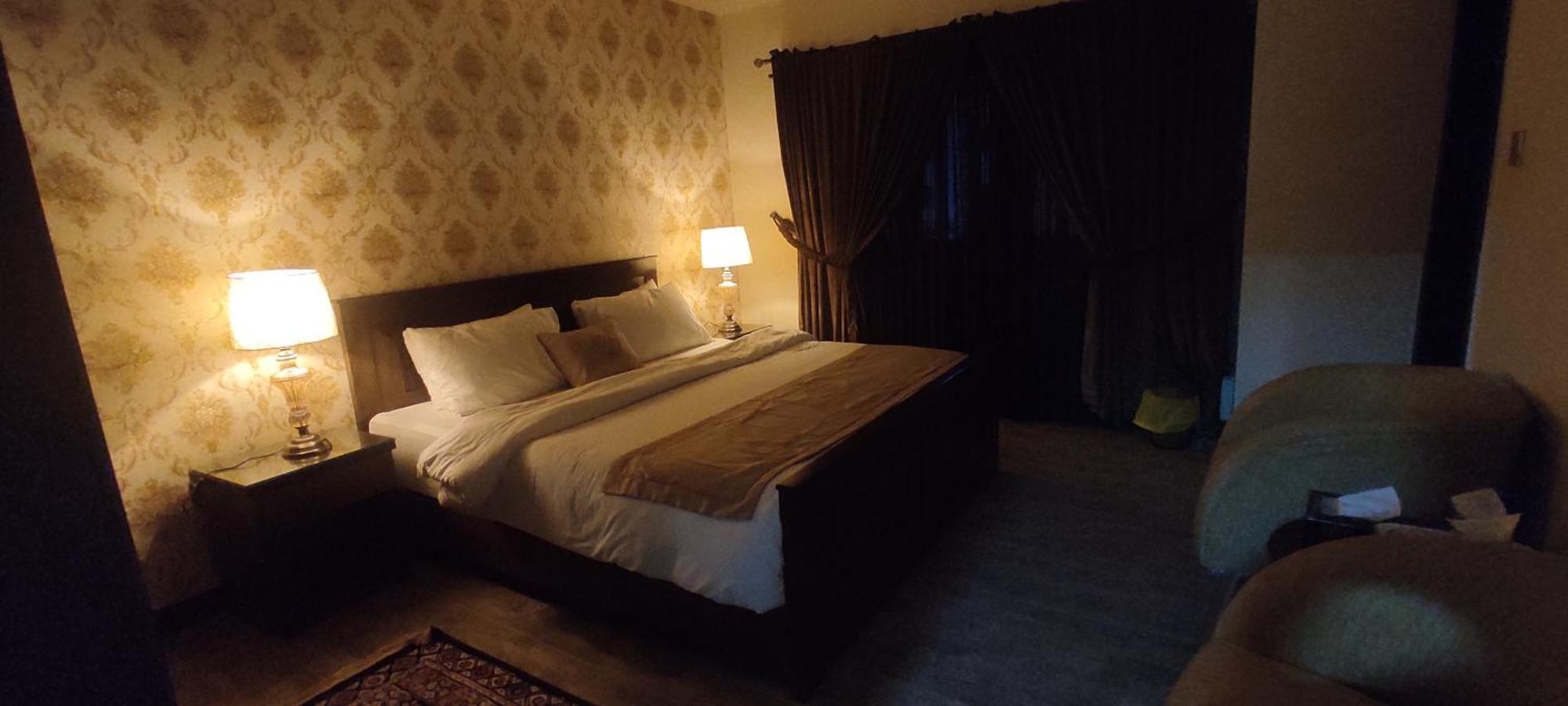 Hotel Daffodils ราวัลปินดี ภายนอก รูปภาพ
