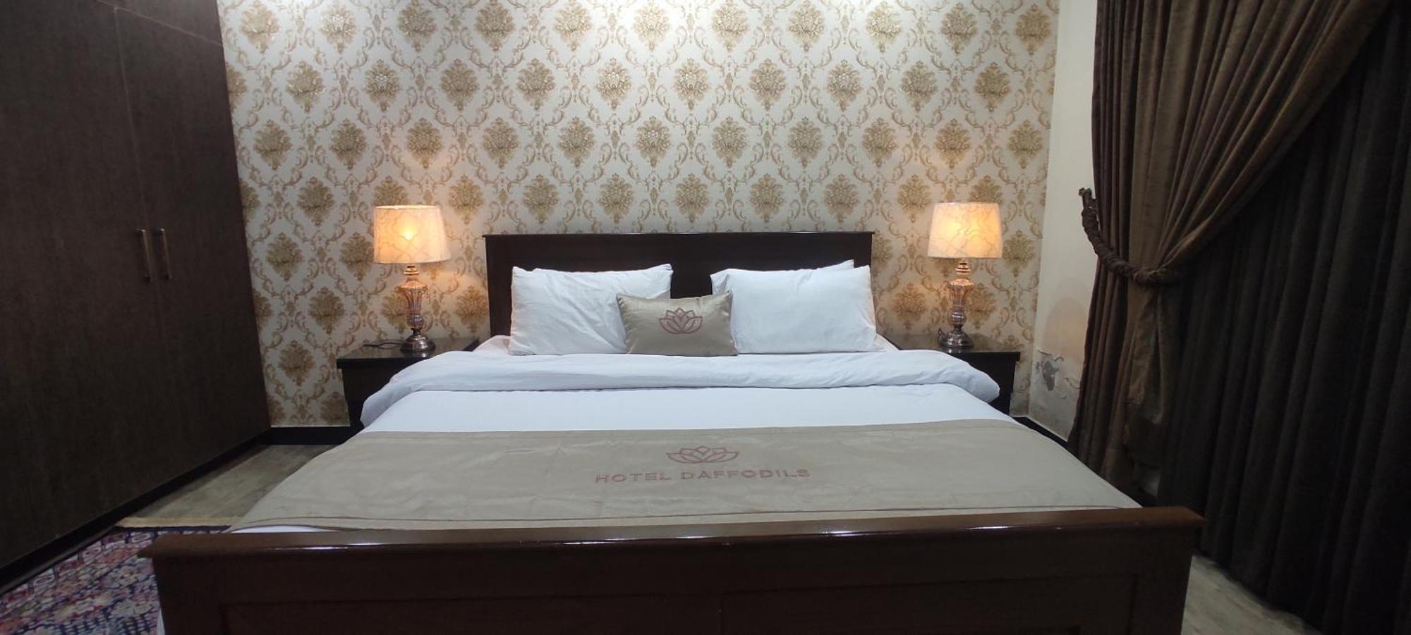 Hotel Daffodils ราวัลปินดี ภายนอก รูปภาพ