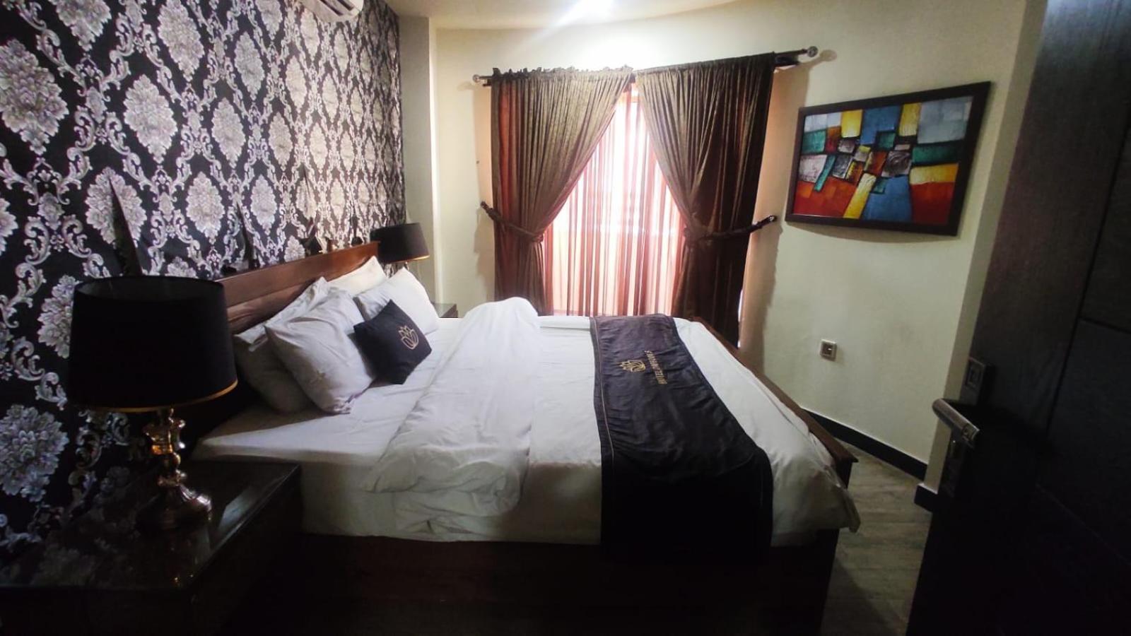 Hotel Daffodils ราวัลปินดี ภายนอก รูปภาพ